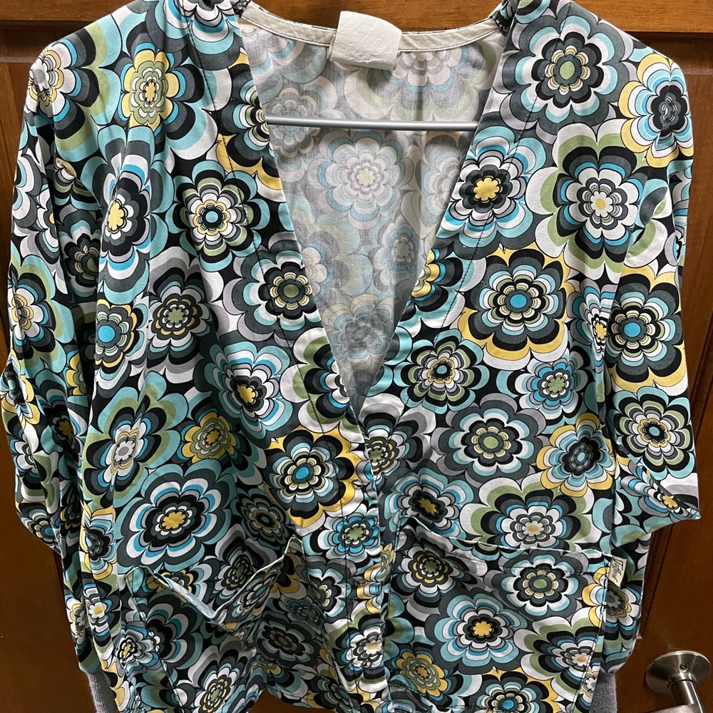 Retro scrub jacket (nursing)